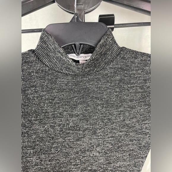 The Vanity Room Gray Short Sleeve Knit A-Line Dress Size XS(0) NWT - Picture 6 of 11